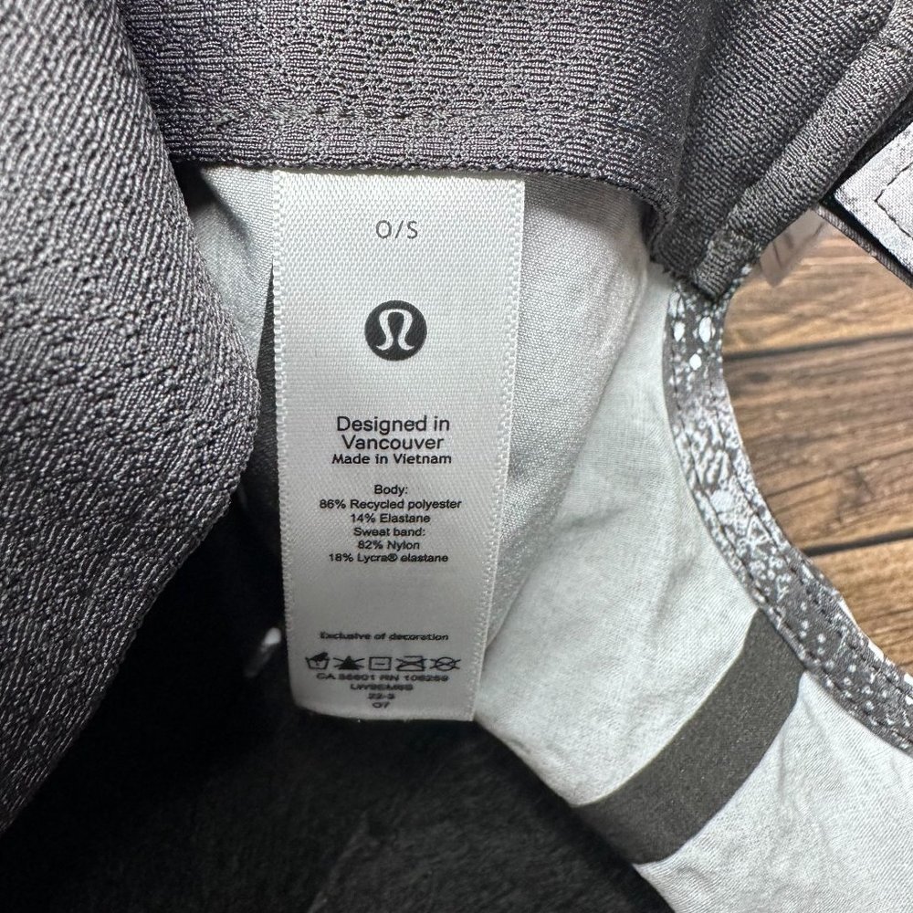 Lululemon Fast & Free Women's Run Hat NWT ONE SIZE (TAKE Reflective) - Picture 11 of 12